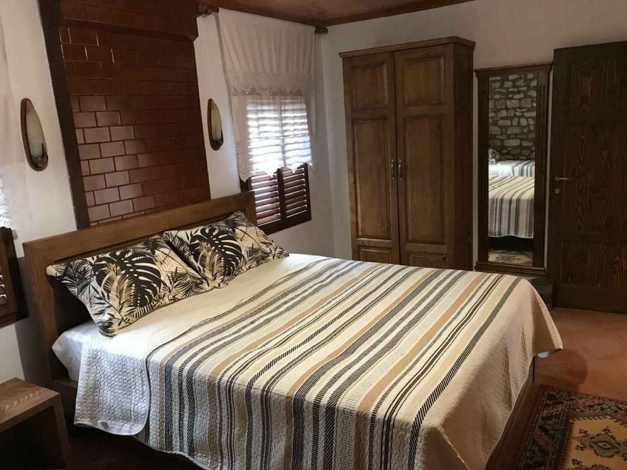 Guesthouse Arjan Berat Dış mekan fotoğraf