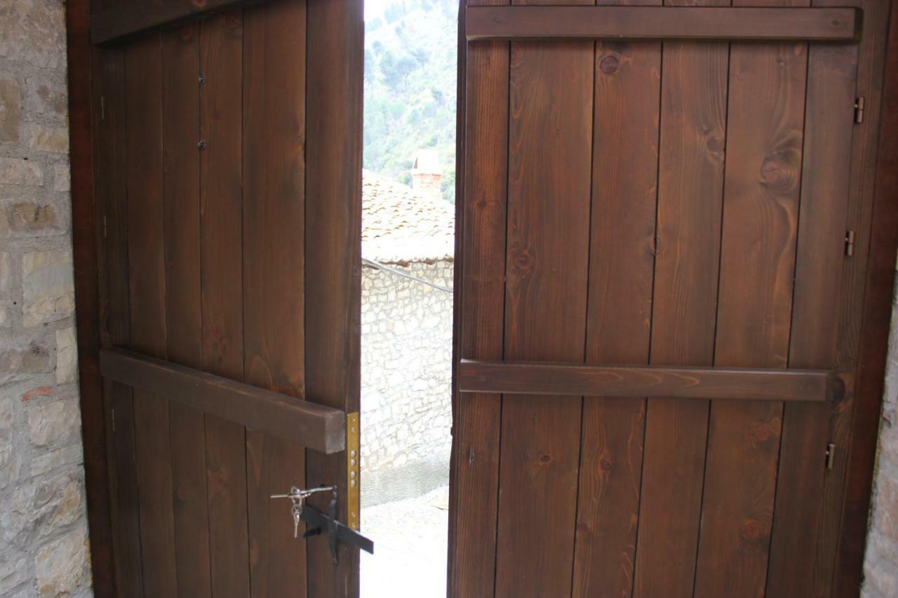 Guesthouse Arjan Berat Dış mekan fotoğraf