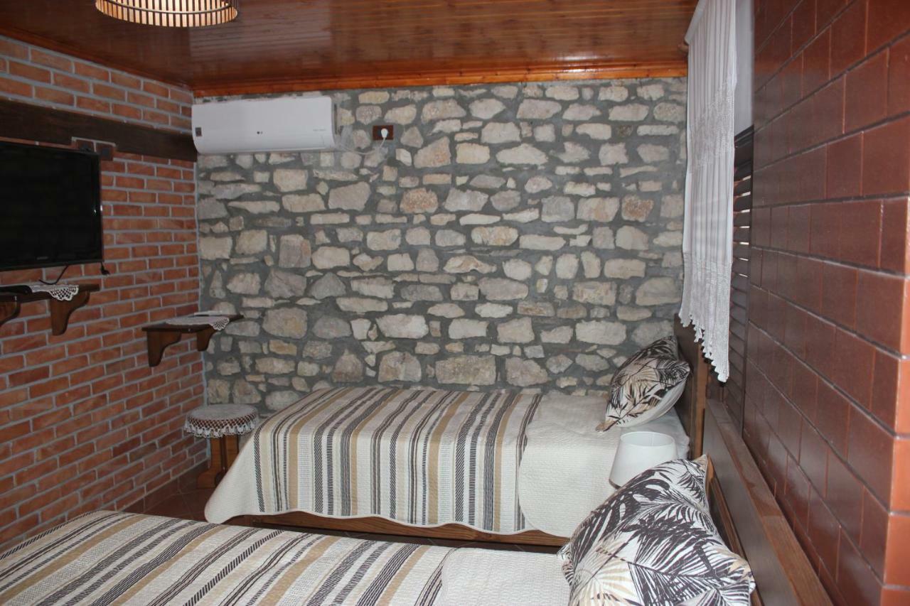 Guesthouse Arjan Berat Dış mekan fotoğraf