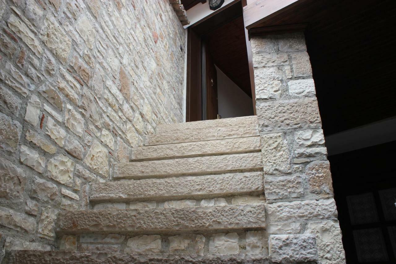 Guesthouse Arjan Berat Dış mekan fotoğraf