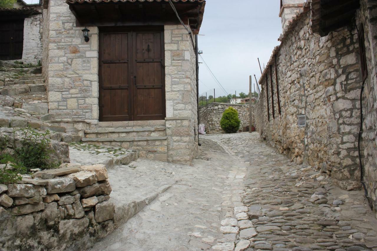 Guesthouse Arjan Berat Dış mekan fotoğraf