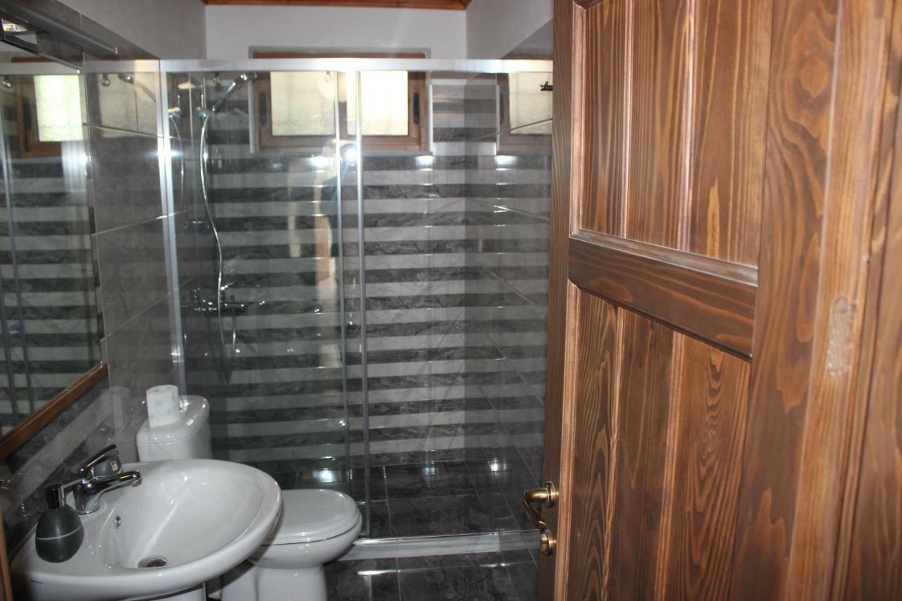 Guesthouse Arjan Berat Dış mekan fotoğraf