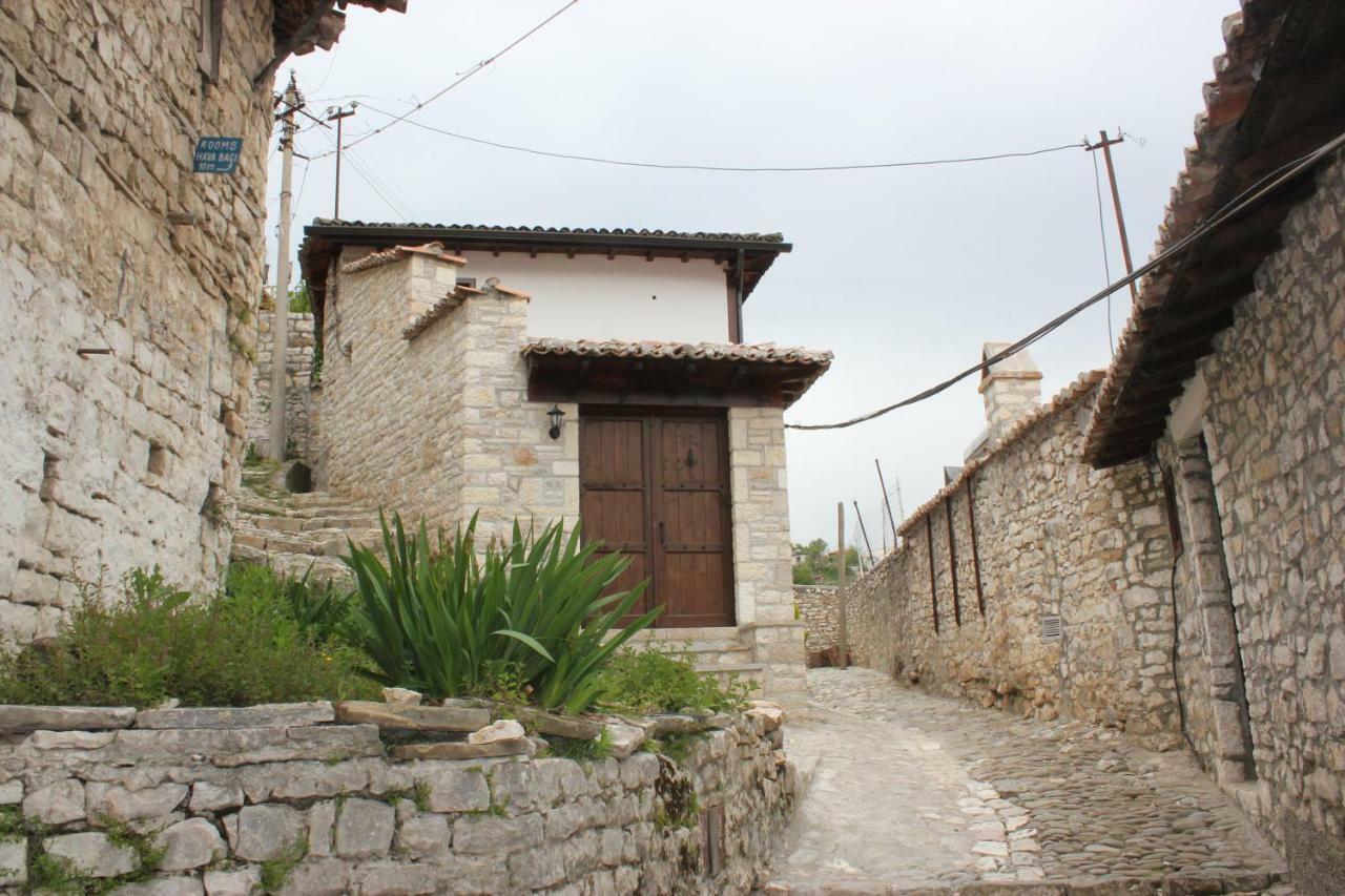 Guesthouse Arjan Berat Dış mekan fotoğraf